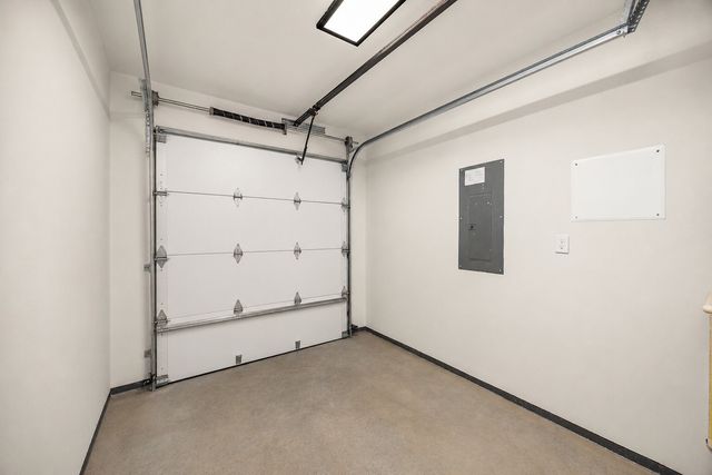 1255 NE 100th Street, Seattle, WA 98125