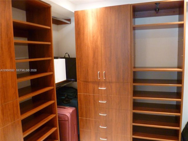 3600 Mystic Pointe Dr 513, Aventura, FL 33180