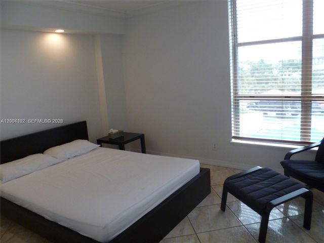 3600 Mystic Pointe Dr 513, Aventura, FL 33180