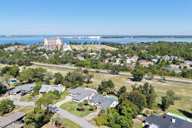 607 Amberjack Drive, Panama City, FL 32408