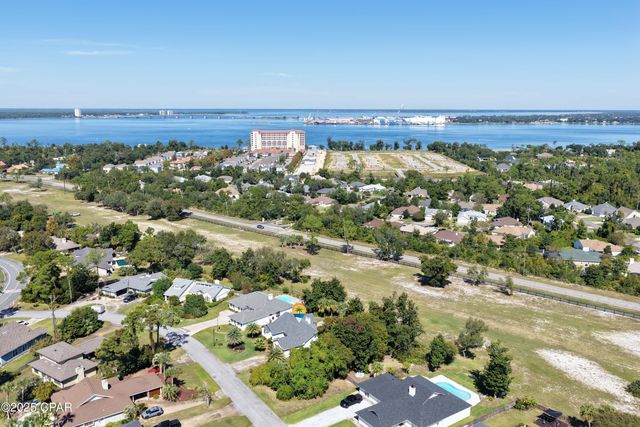 607 Amberjack Drive, Panama City, FL 32408