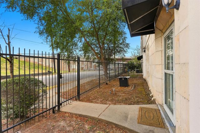 3501 Chenevert Street 3, Houston, TX 77004
