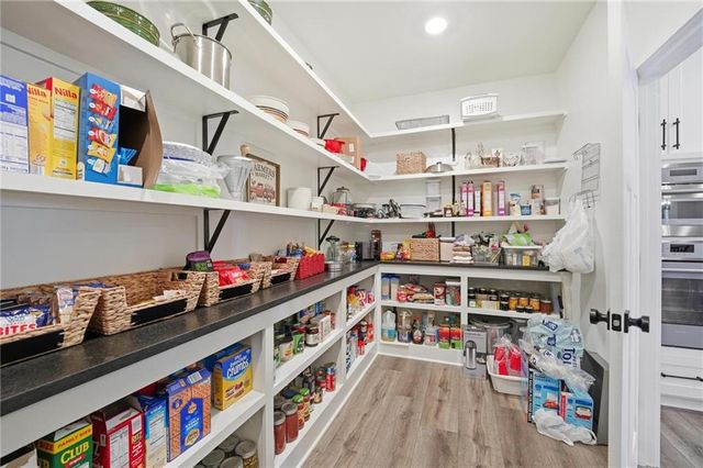 15928 E Cogan Lane, Independence, MO 64050