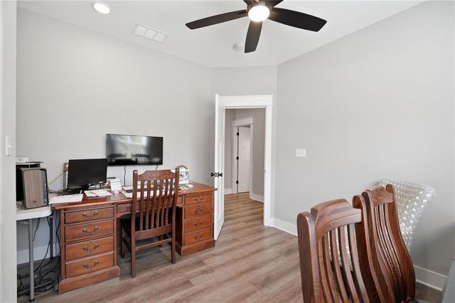 15928 E Cogan Lane, Independence, MO 64050