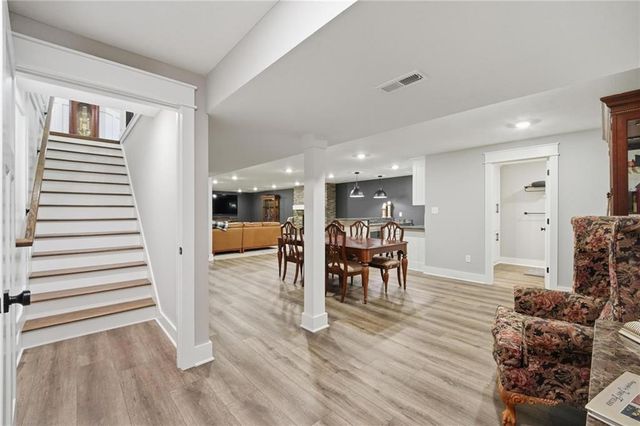 15928 E Cogan Lane, Independence, MO 64050
