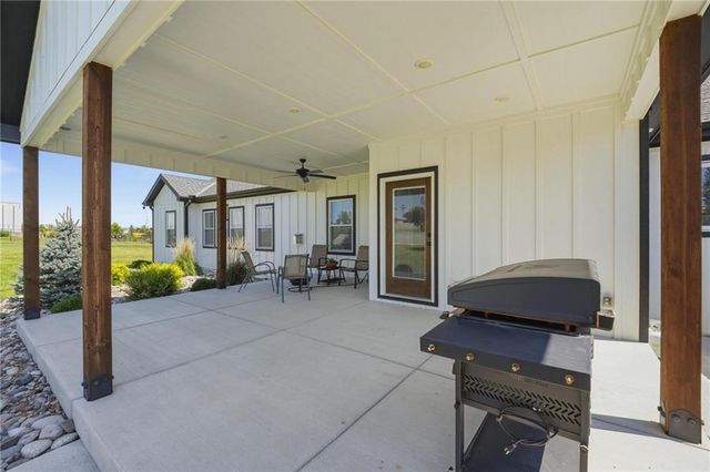 15928 E Cogan Lane, Independence, MO 64050