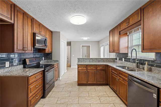 133 Harold Drive, Mcdonough, GA 30253