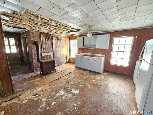 1004 Jerome Avenue, Bristol, CT 06010