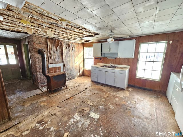 1004 Jerome Avenue, Bristol, CT 06010