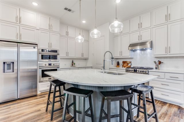 2152 Tolleson Drive, Fort Worth, TX 76008