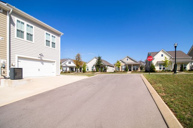 1664 Carson Meadows Ln, Nolensville, TN 37135