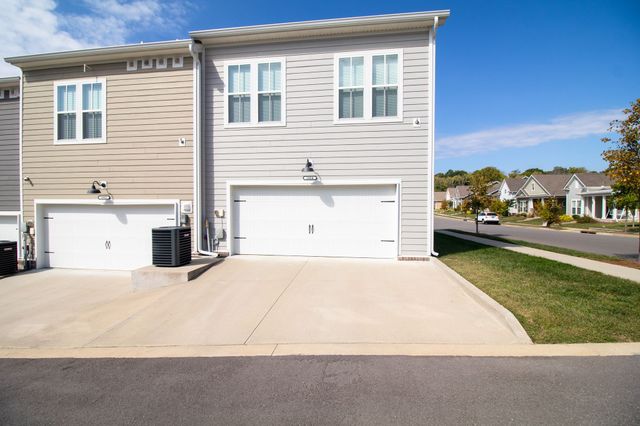 1664 Carson Meadows Ln, Nolensville, TN 37135