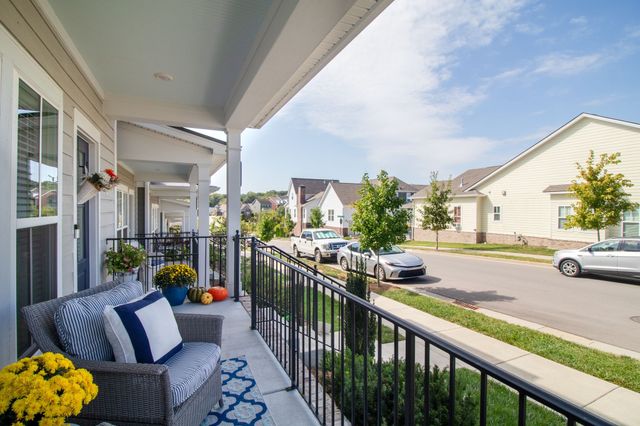 1664 Carson Meadows Ln, Nolensville, TN 37135