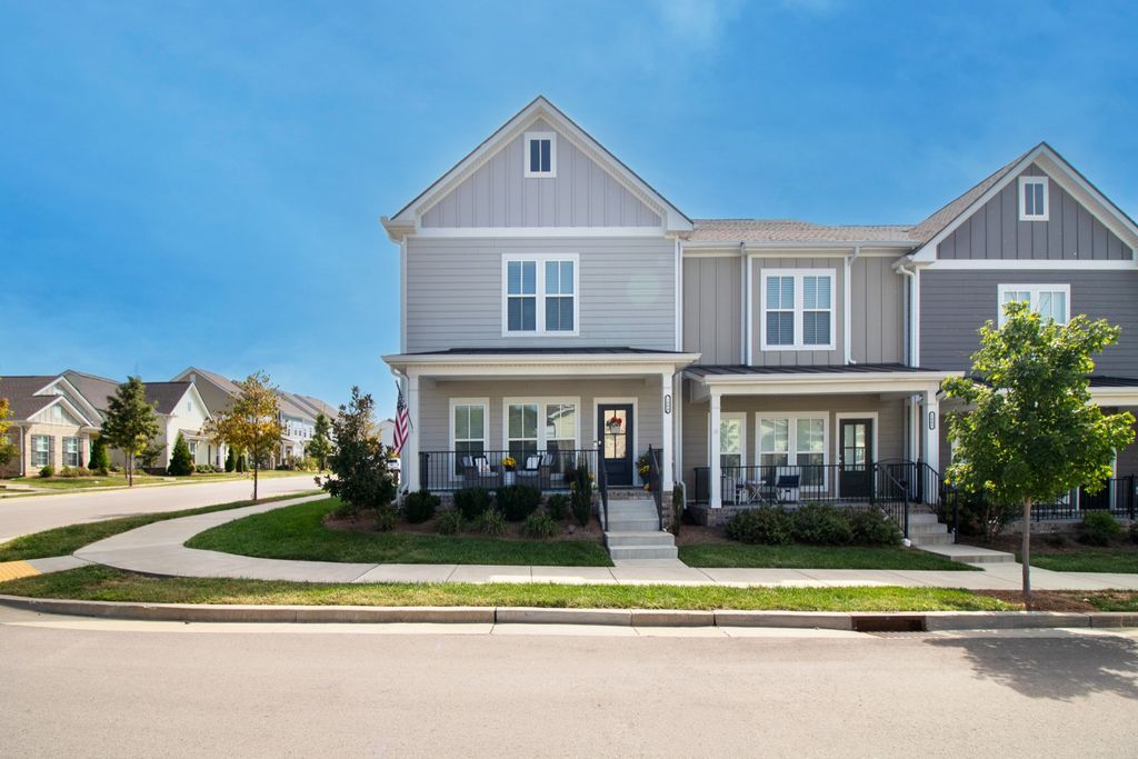 1664 Carson Meadows Ln, Nolensville, TN 37135