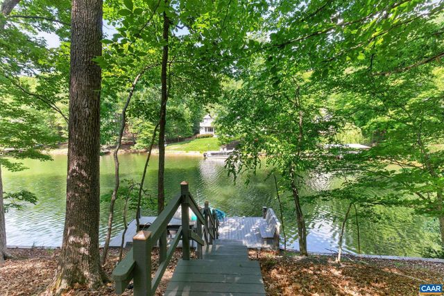 13 CONDOR RD, Palmyra, VA 22963
