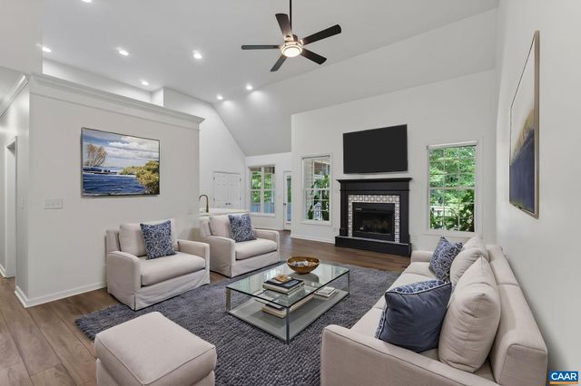 13 CONDOR RD, Palmyra, VA 22963