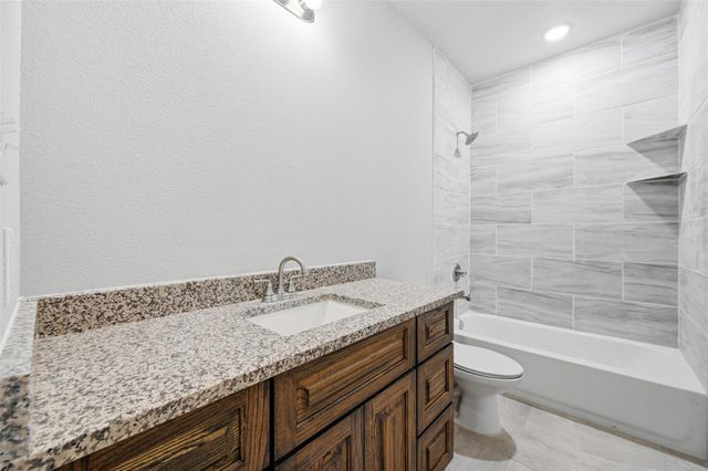 306 Lewis Street, Cleburne, TX 76031