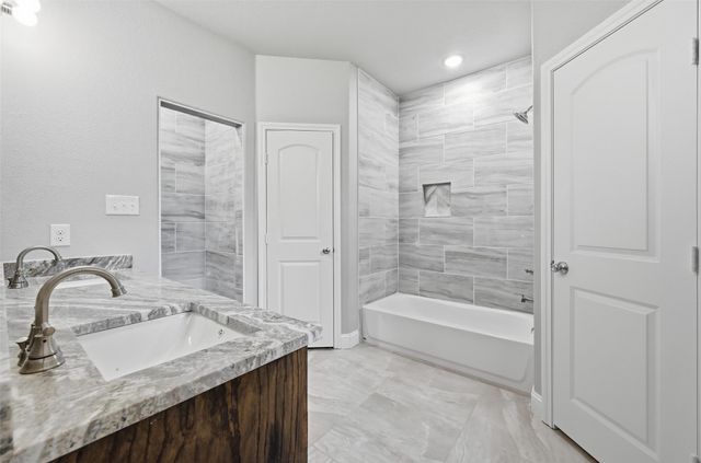 306 Lewis Street, Cleburne, TX 76031