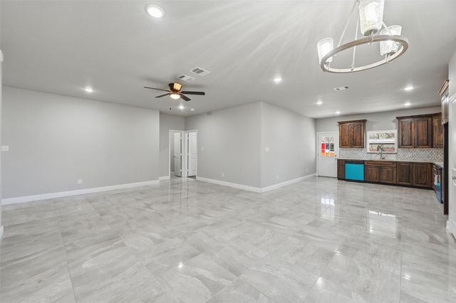 306 Lewis Street, Cleburne, TX 76031