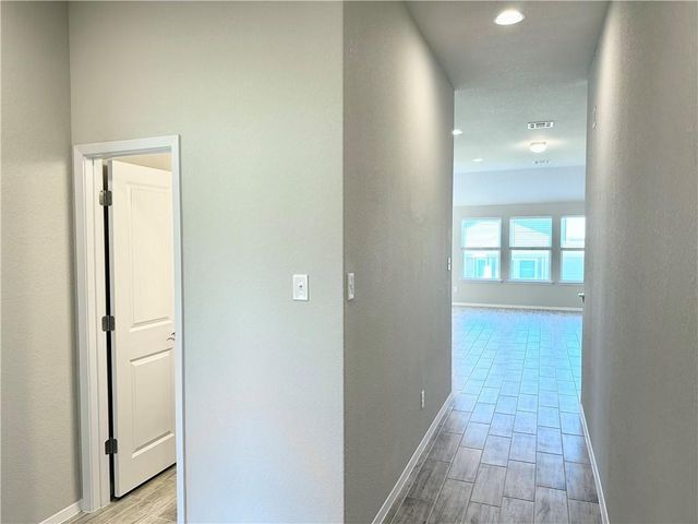 131 Spiny Lizard LN, San Marcos, TX 78666