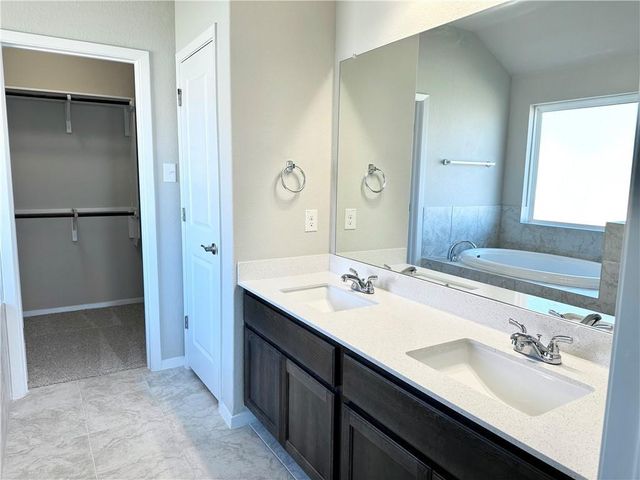 131 Spiny Lizard LN, San Marcos, TX 78666