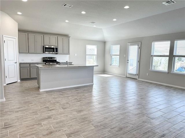 131 Spiny Lizard LN, San Marcos, TX 78666