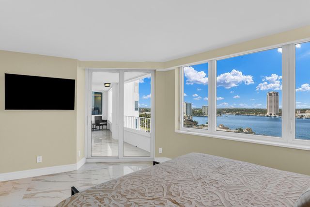 550 S Ocean Boulevard 1009, Boca Raton, FL 33432