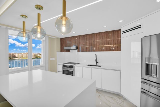550 S Ocean Boulevard 1009, Boca Raton, FL 33432