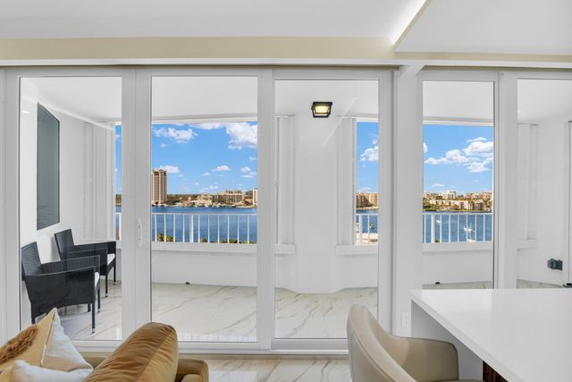 550 S Ocean Boulevard 1009, Boca Raton, FL 33432