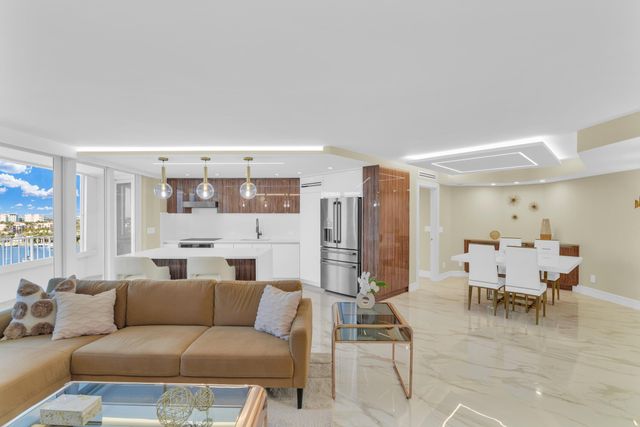 550 S Ocean Boulevard 1009, Boca Raton, FL 33432