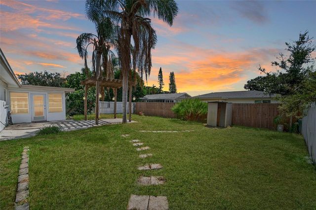 2127 SCOTLAND DRIVE, Clearwater, FL 33763