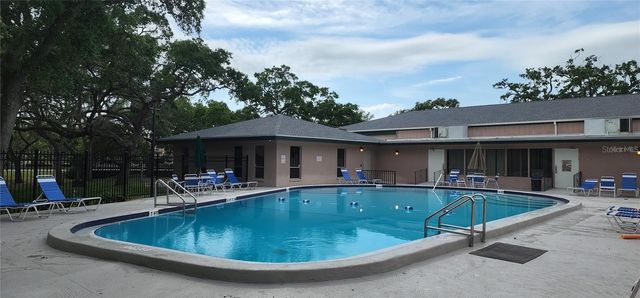 2127 SCOTLAND DRIVE, Clearwater, FL 33763