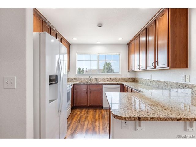 646 Hanging Rock Pl, Castle Rock, CO 80108