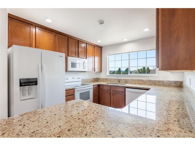 646 Hanging Rock Pl, Castle Rock, CO 80108