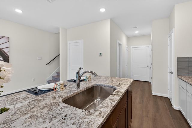 2005 Rocky Sharp Trail, Houston, TX 77088