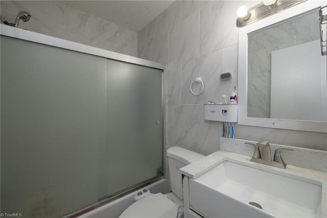 5705 Bramblegate Road A, Greensboro, NC 27409