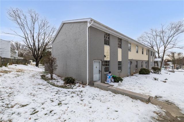 5705 Bramblegate Road A, Greensboro, NC 27409