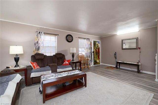 5705 Bramblegate Road A, Greensboro, NC 27409