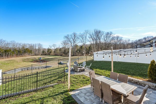 2479 Prairie Hill Dr, Antioch, TN 37013