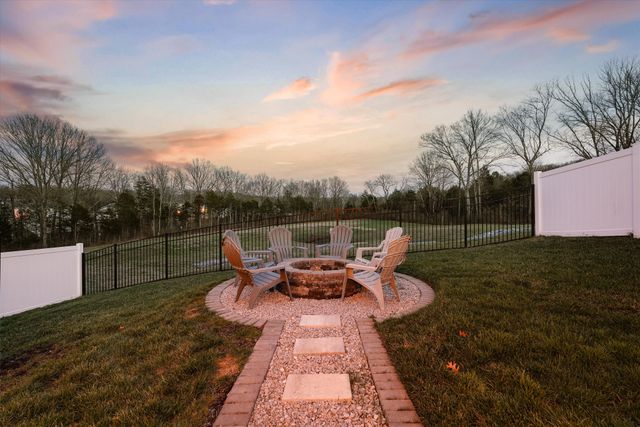 2479 Prairie Hill Dr, Antioch, TN 37013