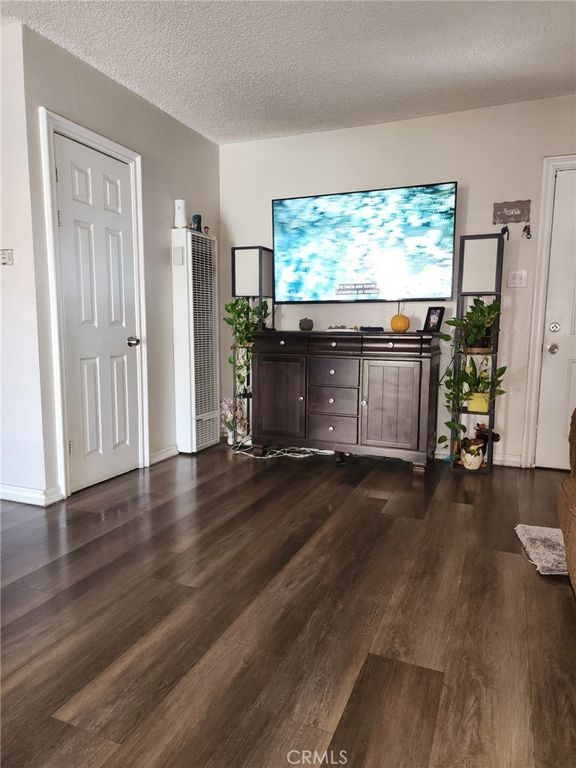 1692 Crestview, San Bernardino, CA 92404