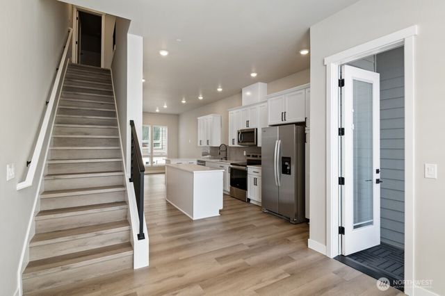 6611 S 128th Street, Seattle, WA 98178
