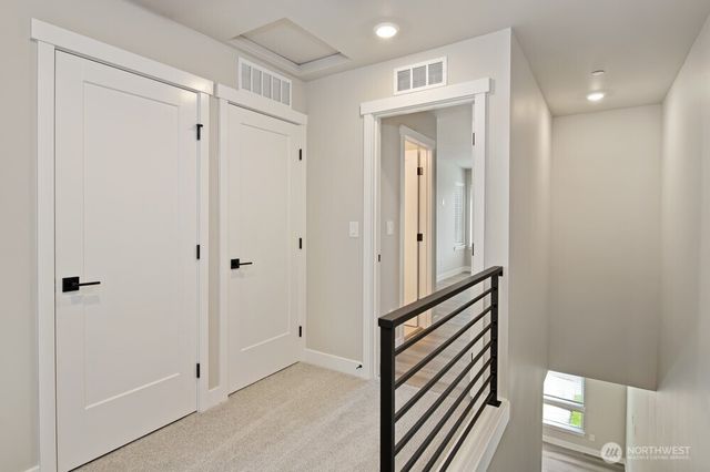 6611 S 128th Street, Seattle, WA 98178