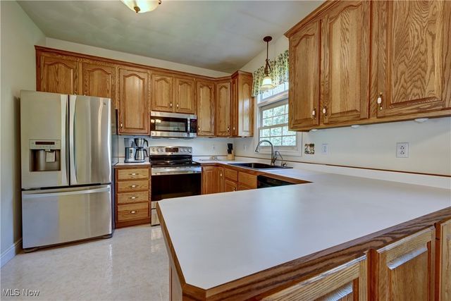 101 Lexington Drive, St Clairsville, OH 43950