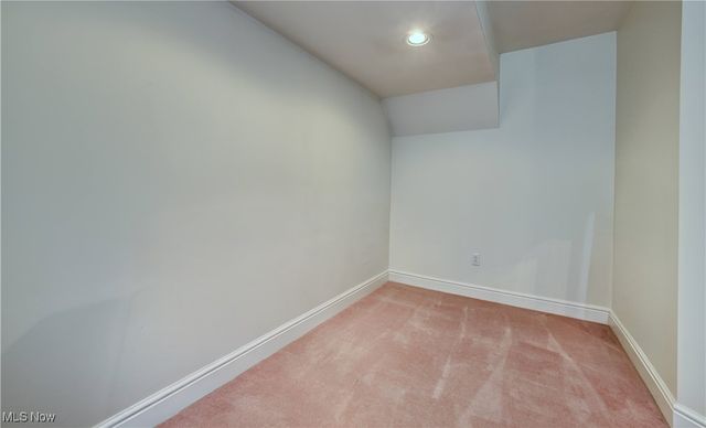 101 Lexington Drive, St Clairsville, OH 43950