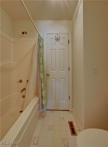 101 Lexington Drive, St Clairsville, OH 43950