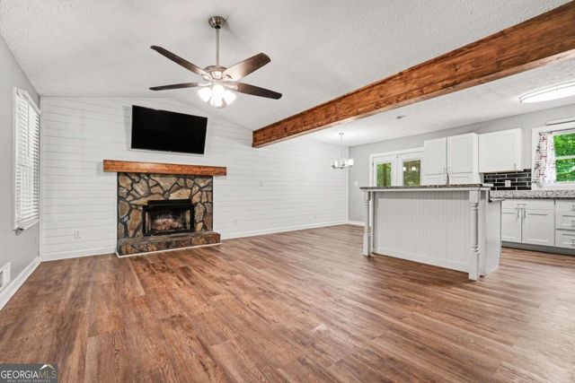 192 Wall Road, Hiram, GA 30141