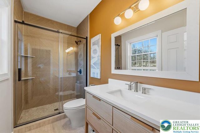 901 Meyer Road, Bushkill Twp, PA 18064