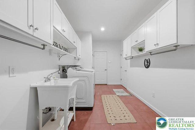 901 Meyer Road, Bushkill Twp, PA 18064