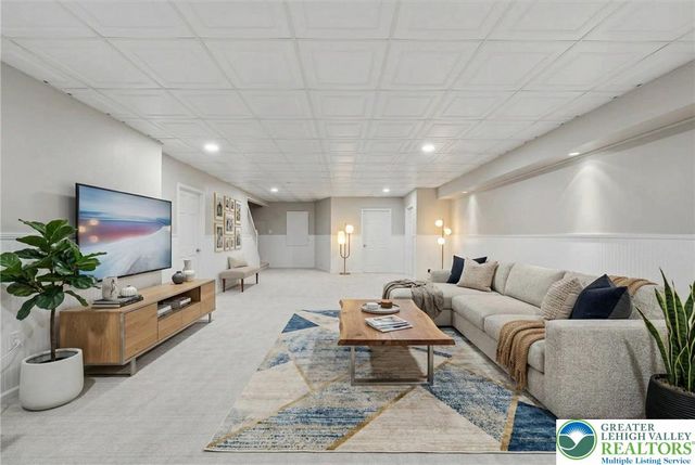 901 Meyer Road, Bushkill Twp, PA 18064